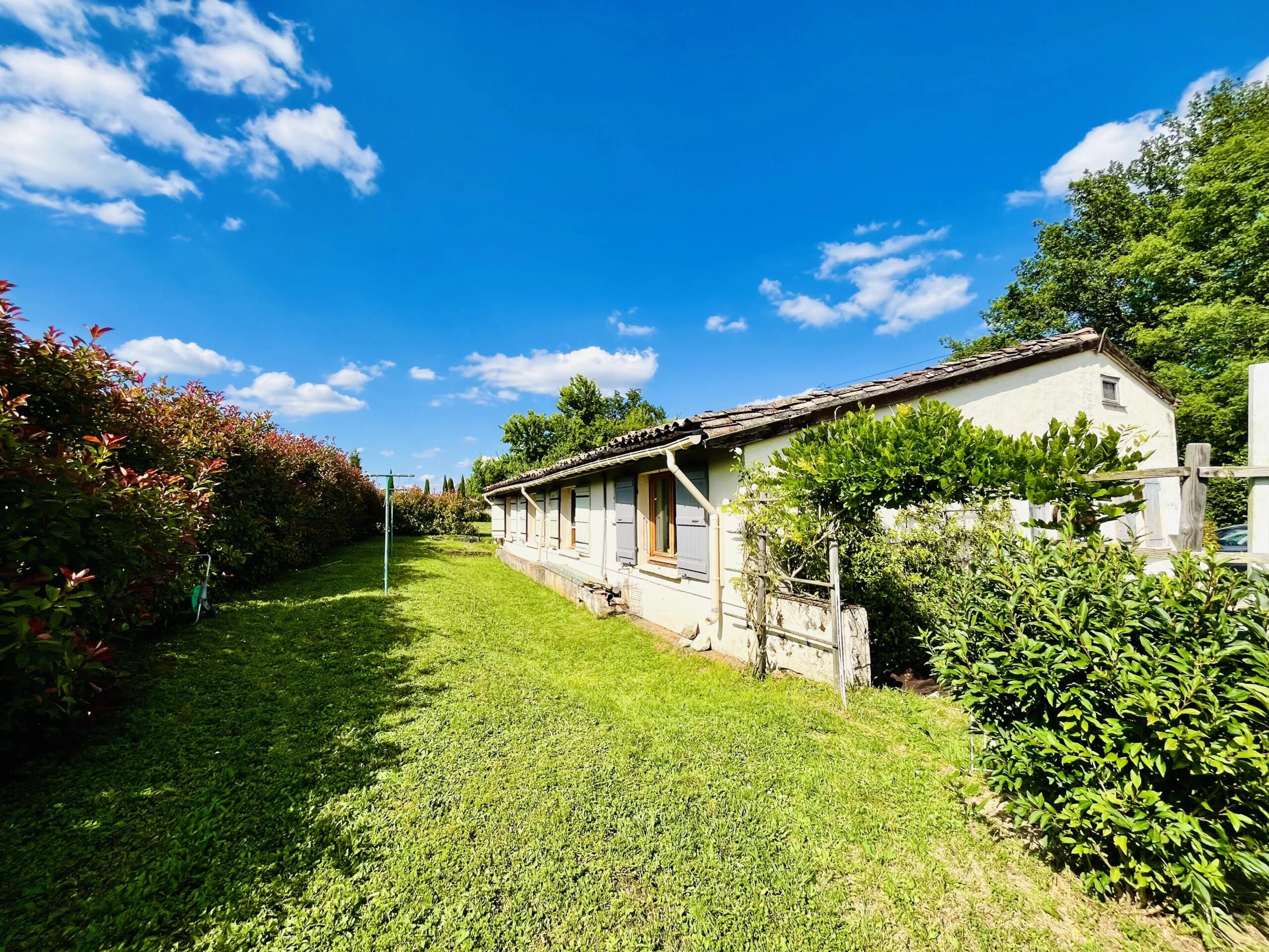Character 3 bed stone cottage with countryside views, Aquitaine – France – BVI74181