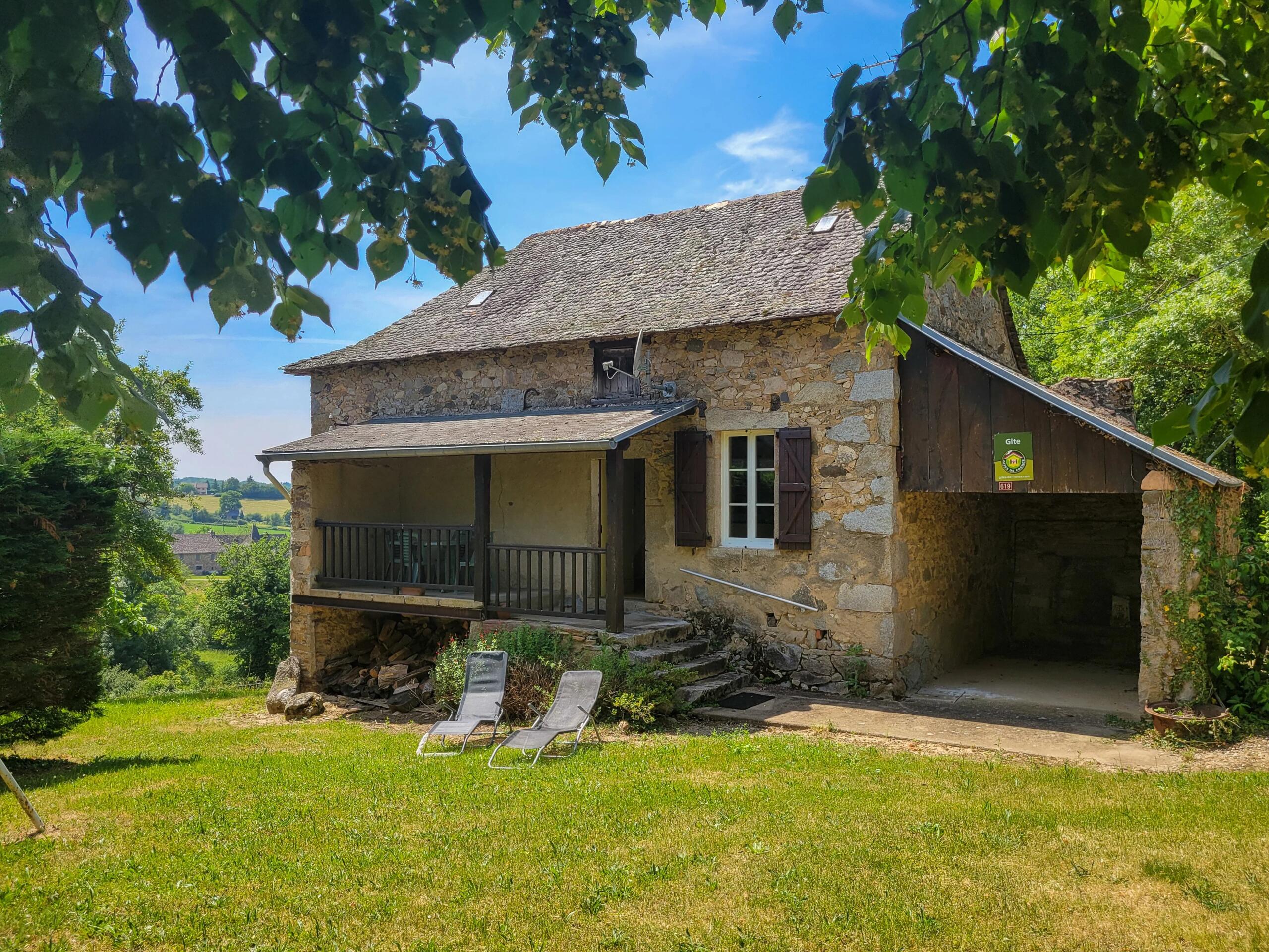 Charming Country Property with Barn, Land and Development Potential – Aveyron, Midi-Pyrénées – France – BVI85670