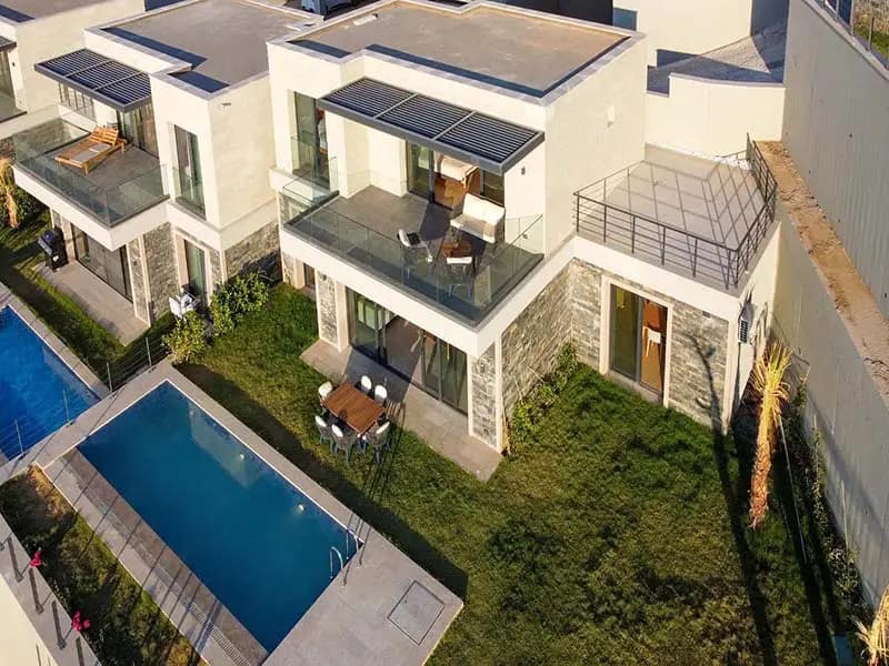 Modern Semi-Detached and Detached Villas in desirable Gumusluk – TC1996