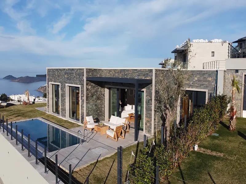 Modern Semi-Detached and Detached Villas in desirable Gumusluk – TC1996