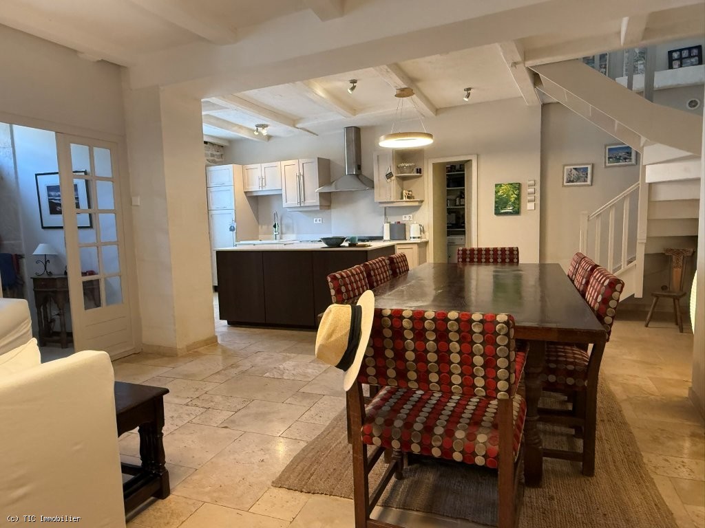 6 bedroom House in Nanteuil-En-Vallee, Nanteuil-En-Vallée, France – r7493