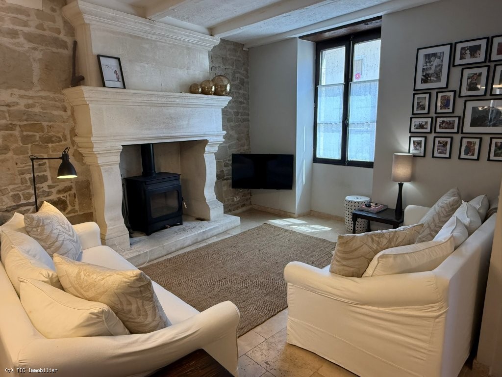 6 bedroom House in Nanteuil-En-Vallee, Nanteuil-En-Vallée, France – r7493