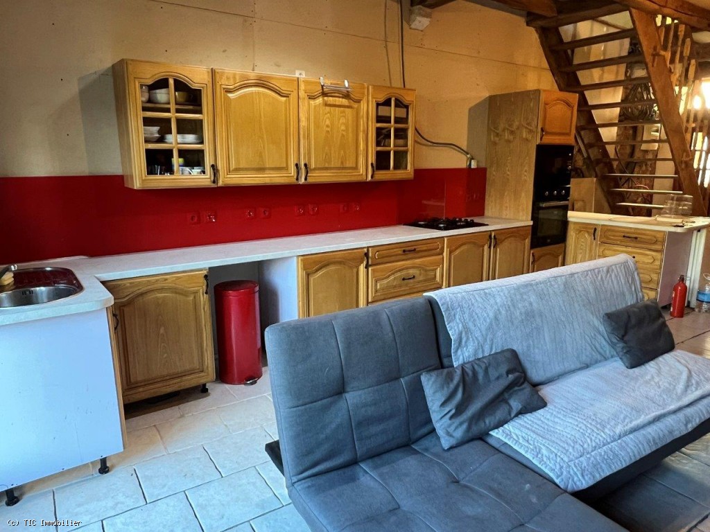 1 bedroom House in Civray, France – r7147