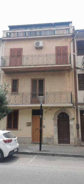 Townhouse in Sicily – Casa Pecoraro Alessandria