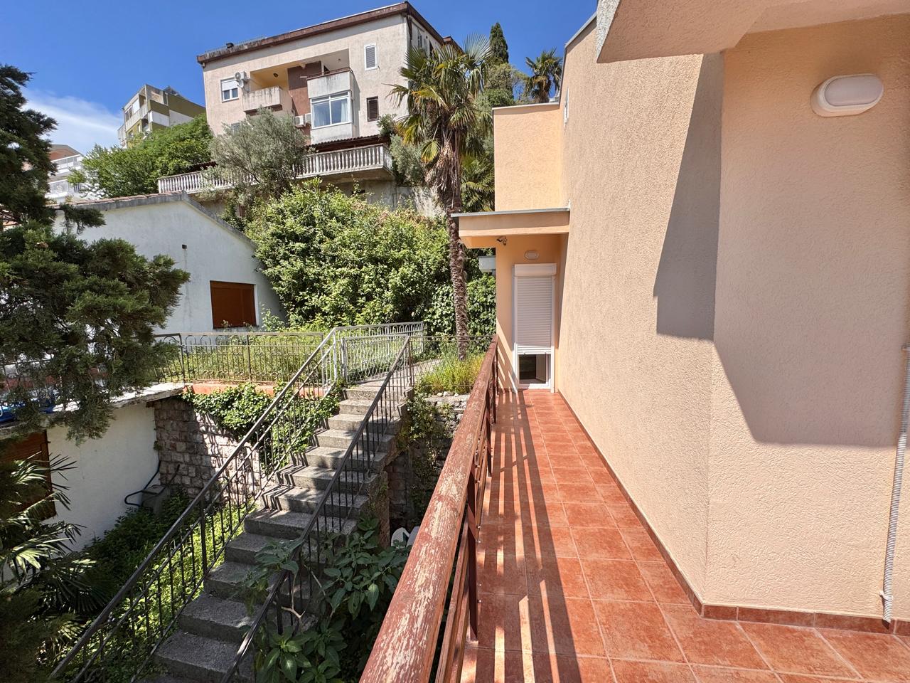 2 bedroom Apartments in Budva, Budva Municipality, Montenegro – MRETT-12
