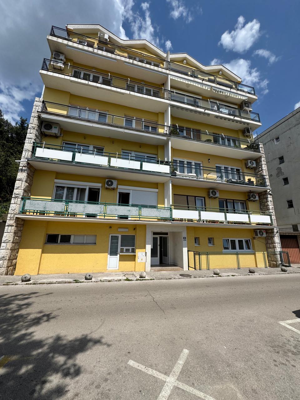 2 bedroom Apartments in Herceg Novi, Herceg Novi Municipality, Montenegro – MRETT-6