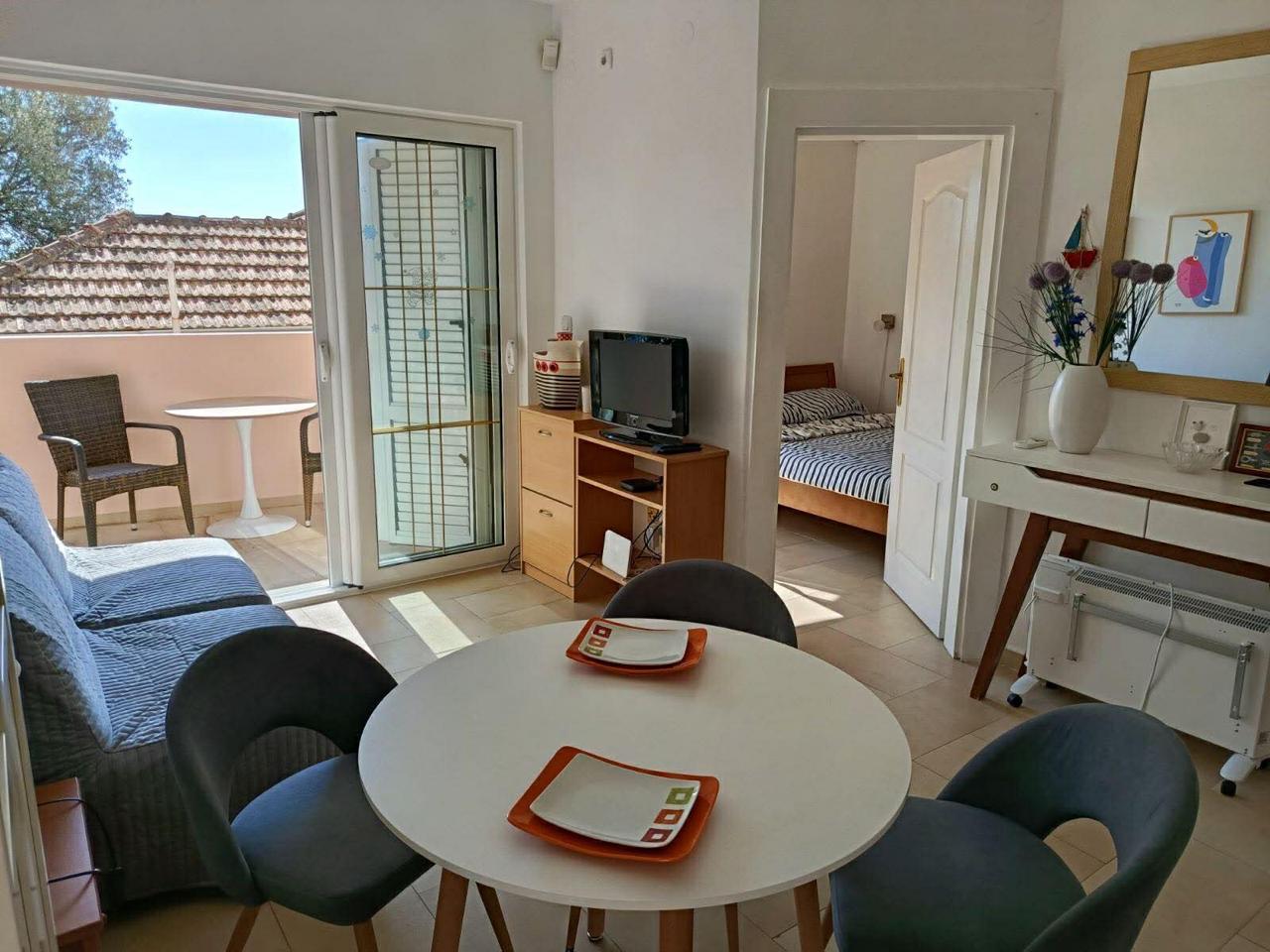 1 bedroom Apartments in Herceg Novi, Herceg Novi Municipality, Montenegro – MRETT-8