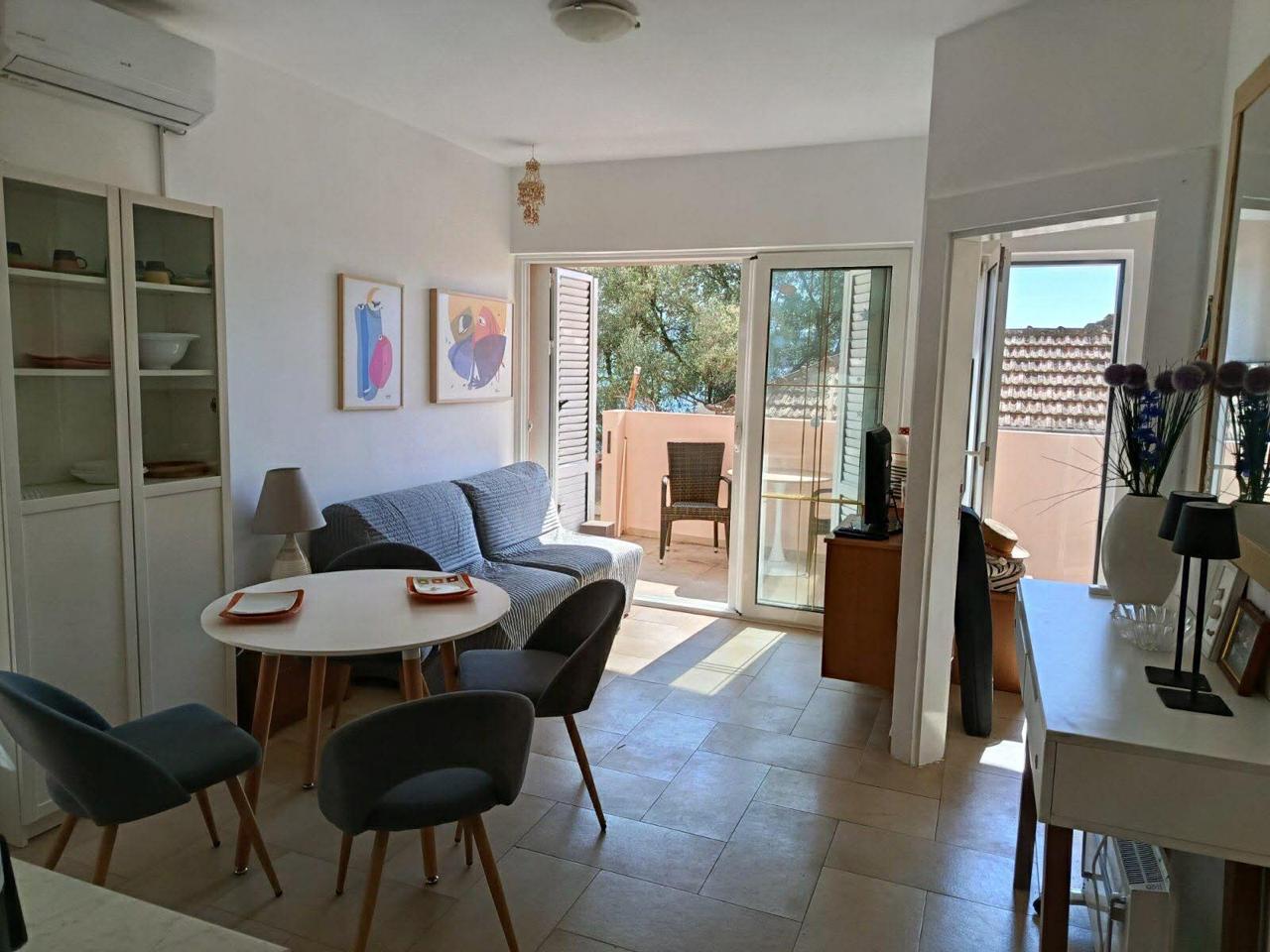 1 bedroom Apartments in Herceg Novi, Herceg Novi Municipality, Montenegro – MRETT-8