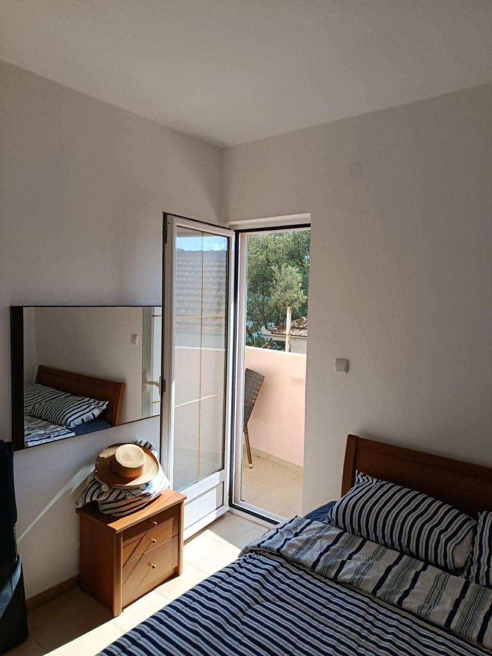 1 bedroom Apartments in Herceg Novi, Herceg Novi Municipality, Montenegro – MRETT-8