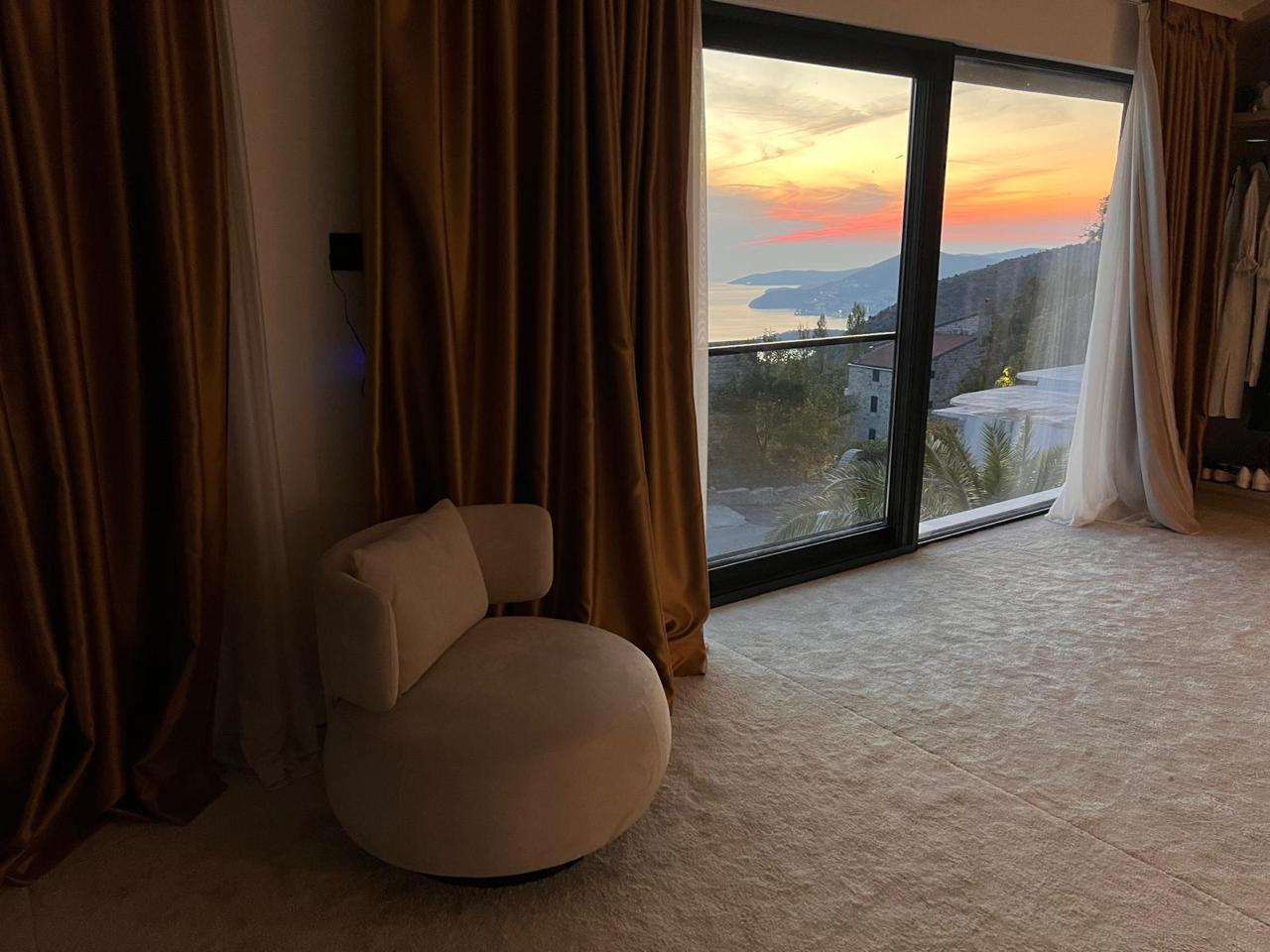 3 bedroom Villas in Przno, Budva Municipality, Montenegro – MRETT-5