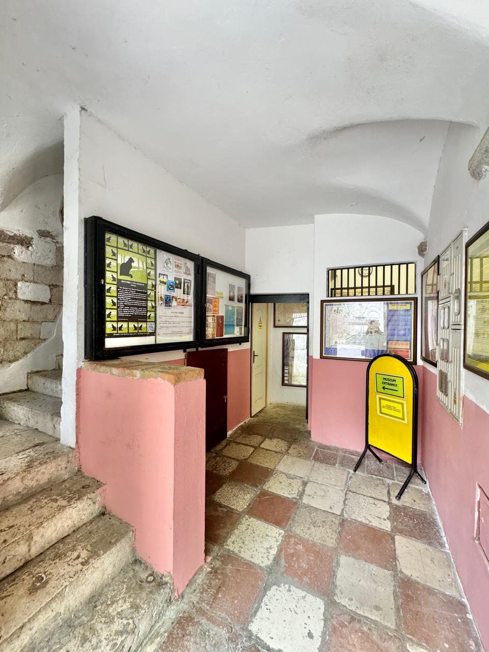 2 bedroom Apartments in Kotor, Kotor Municipality, Montenegro – MRETT-2