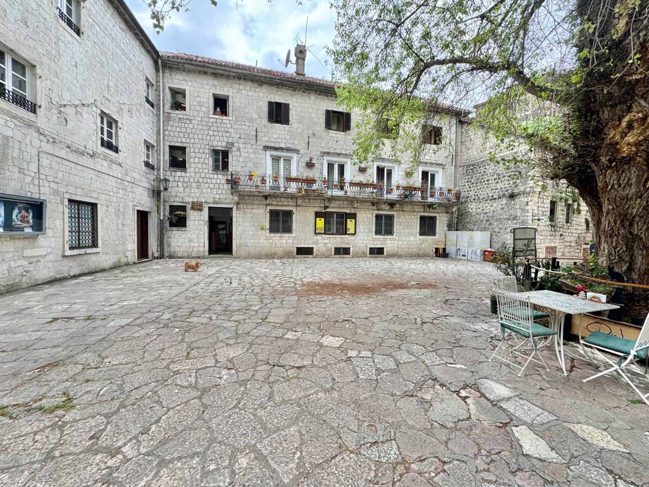 2 bedroom Apartments in Kotor, Kotor Municipality, Montenegro – MRETT-2