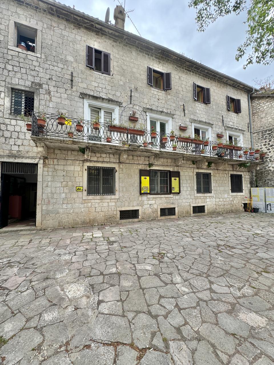 2 bedroom Apartments in Kotor, Kotor Municipality, Montenegro – MRETT-2