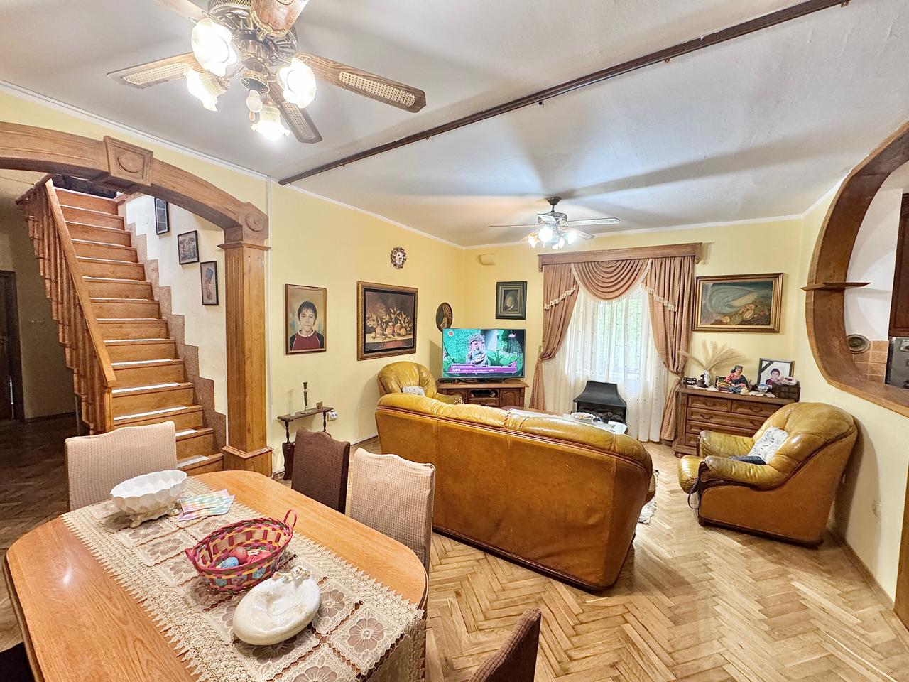 2 bedroom Apartments in Kotor, Kotor Municipality, Montenegro – MRETT-2