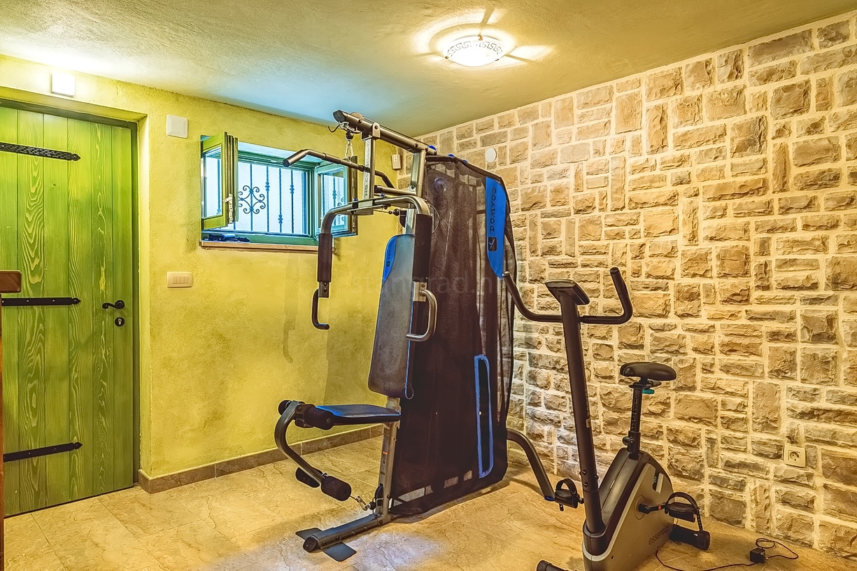3 bedroom villa in Dobrinj, Croatia – 103687
