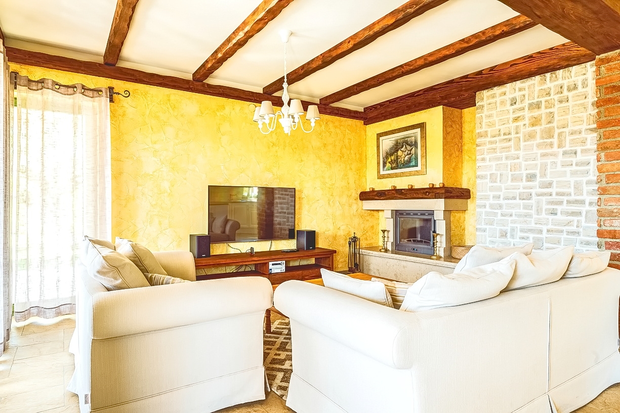 3 bedroom villa in Dobrinj, Croatia – 103687