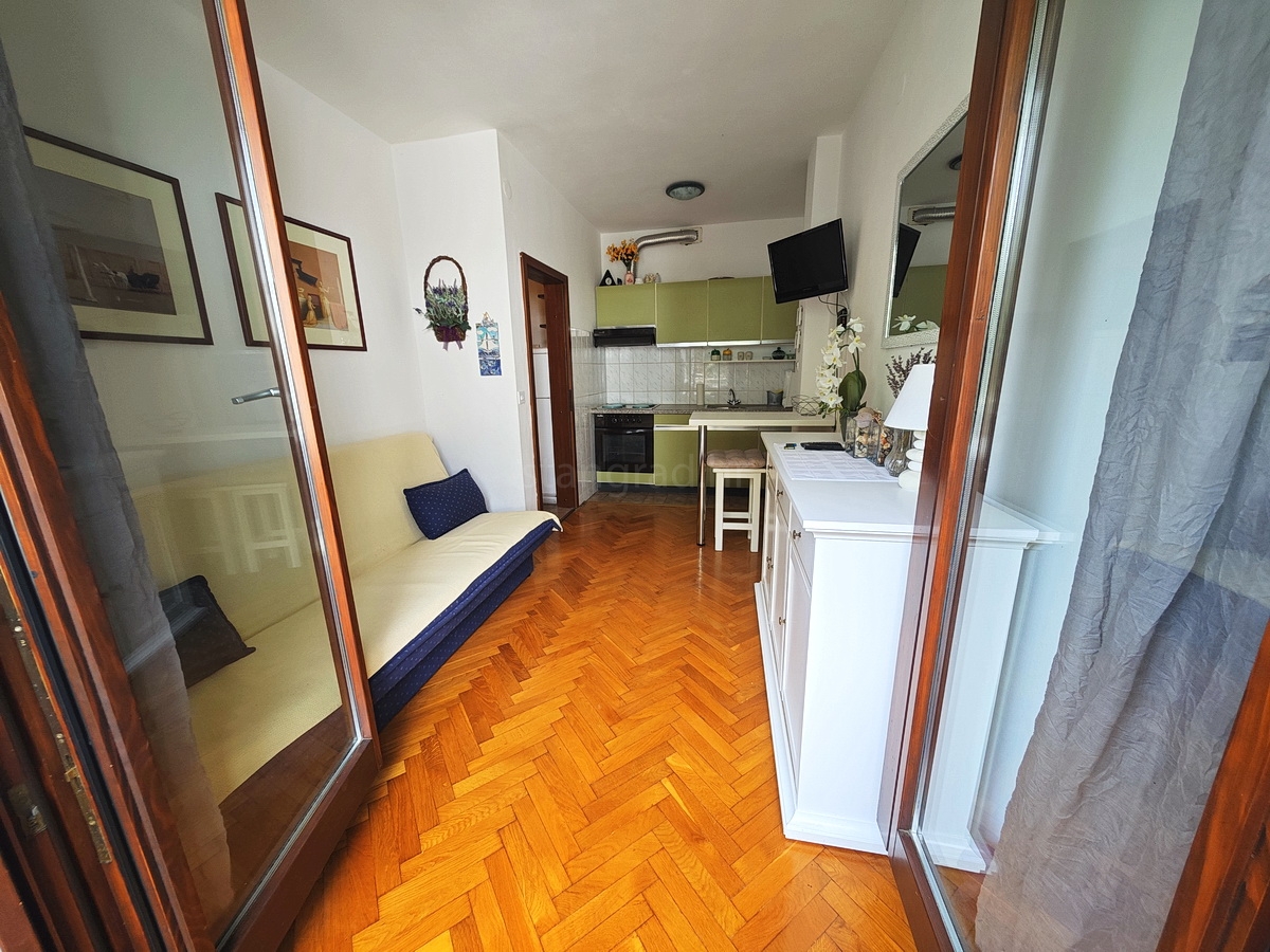 1 bedroom apartment in Malinska-Dubašnica, Croatia – 103682