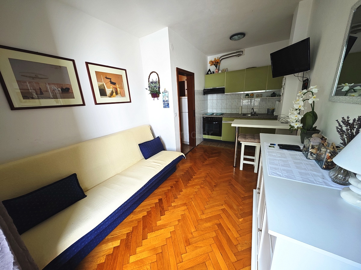 1 bedroom apartment in Malinska-Dubašnica, Croatia – 103682