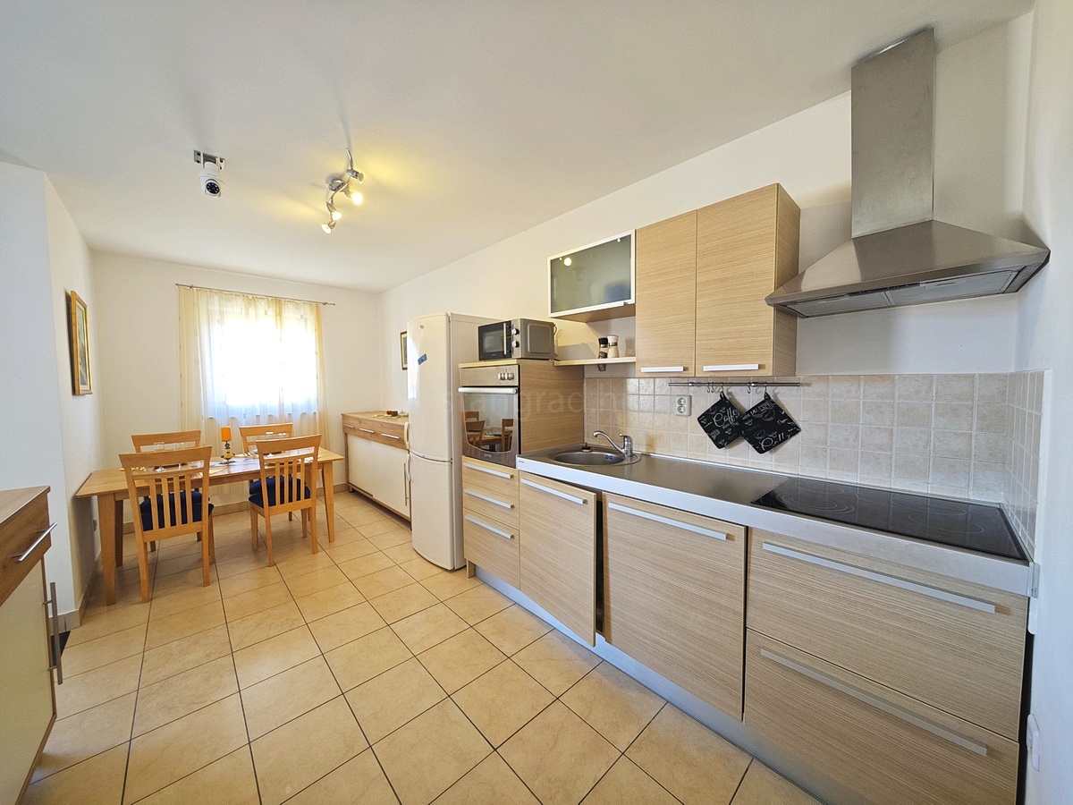 2 bedroom apartment in Malinska-Dubašnica, Croatia – 103681