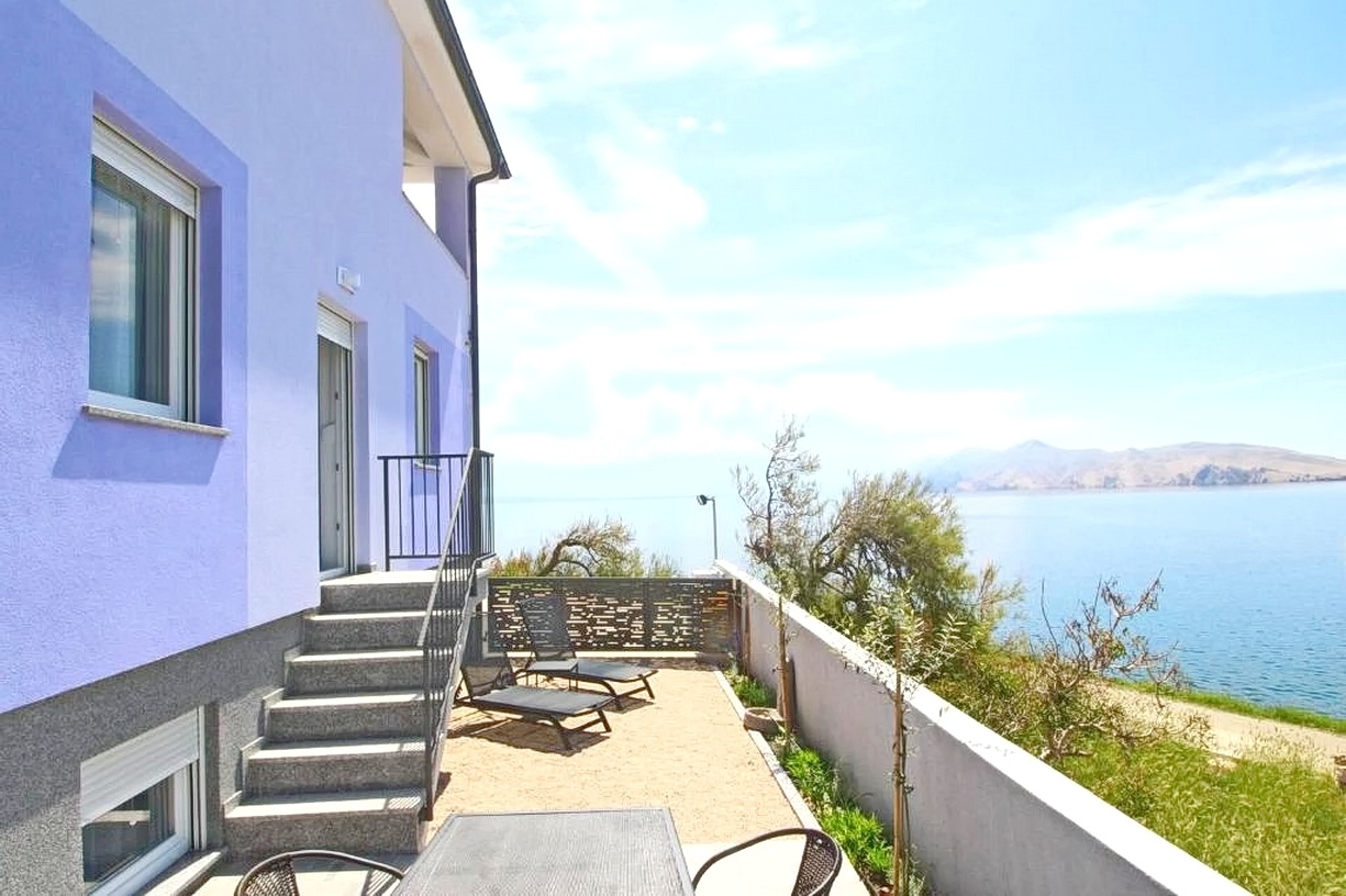 5 bedroom villa in Baška, Croatia – 103678