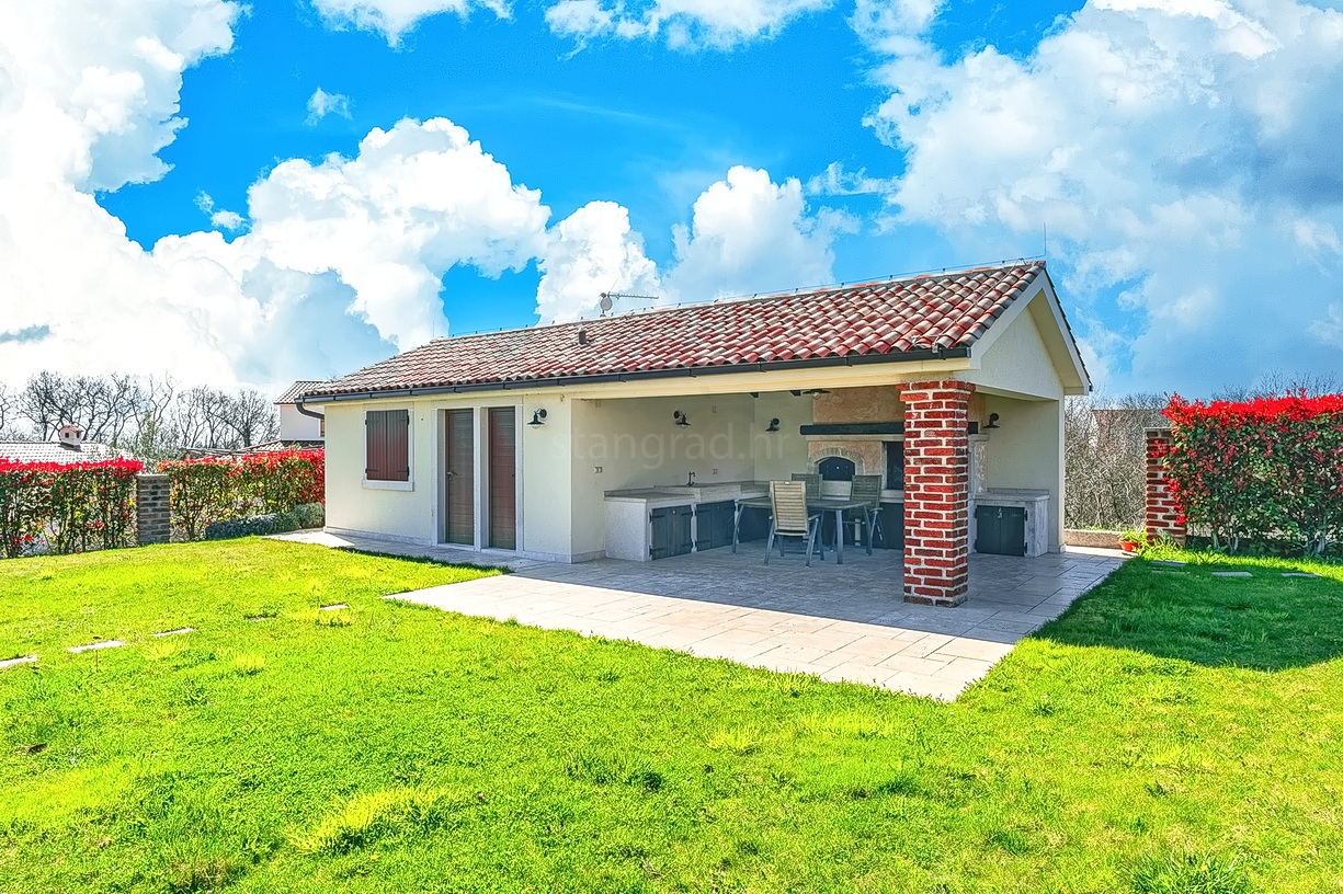 3 bedroom villa in Dobrinj, Croatia – 103675