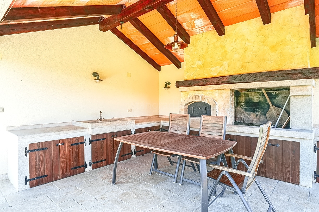 3 bedroom villa in Dobrinj, Croatia – 103675