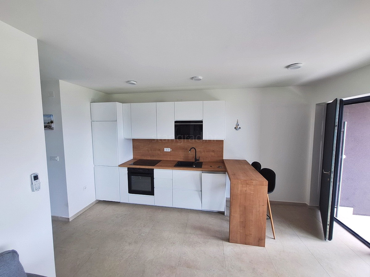 2 bedroom apartment in Omišalj, Croatia – 103664