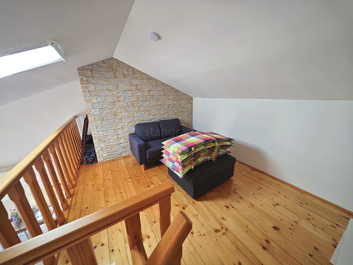 2 bedroom apartment in Dobrinj, Croatia – 103661