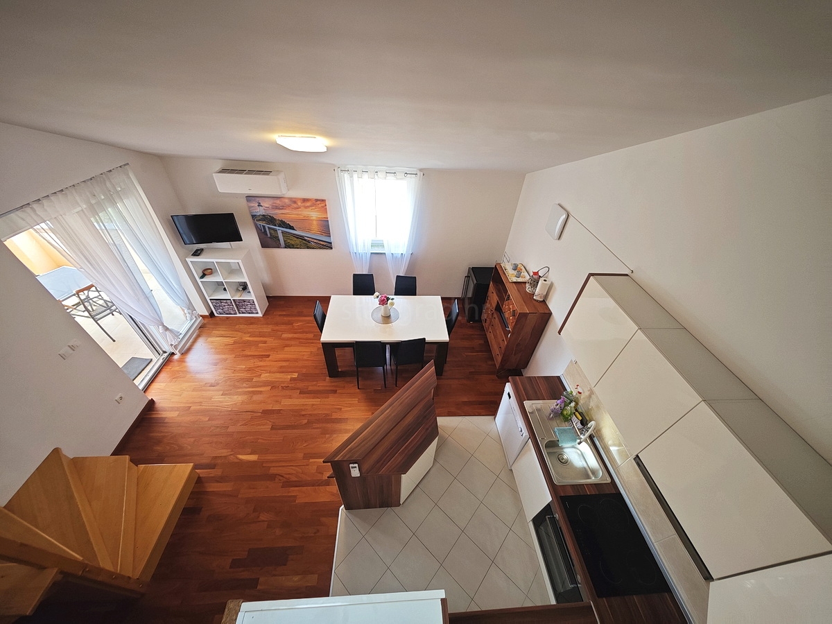 2 bedroom apartment in Dobrinj, Croatia – 103661