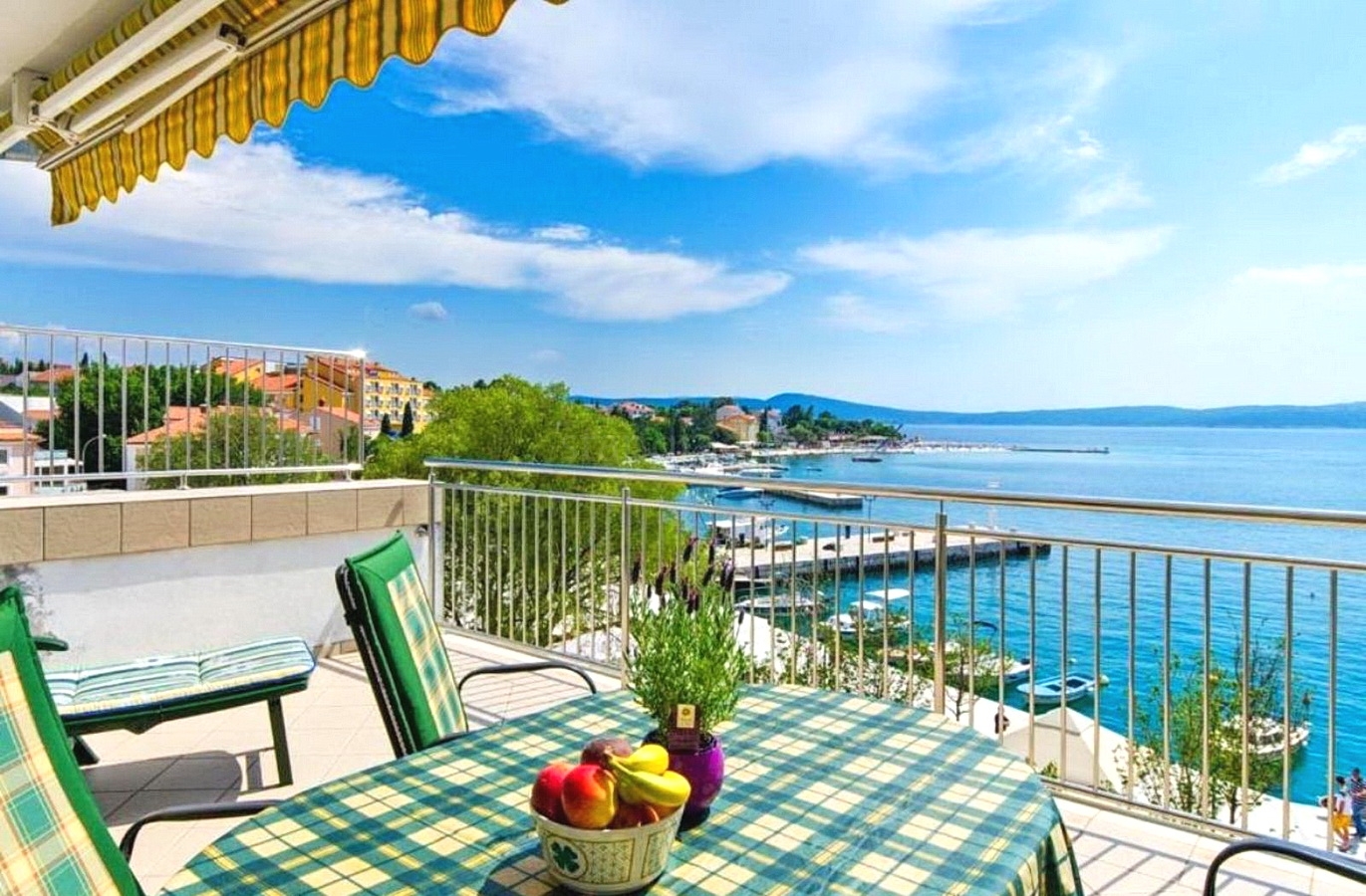 2 bedroom apartment in Crikvenica, Croatia – 103658