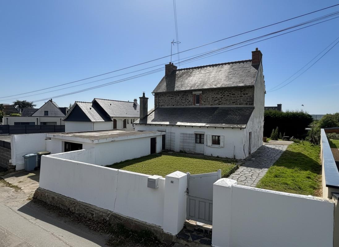 2 bedroom maison in Lezardrieux, Côtes-d’Armor, France