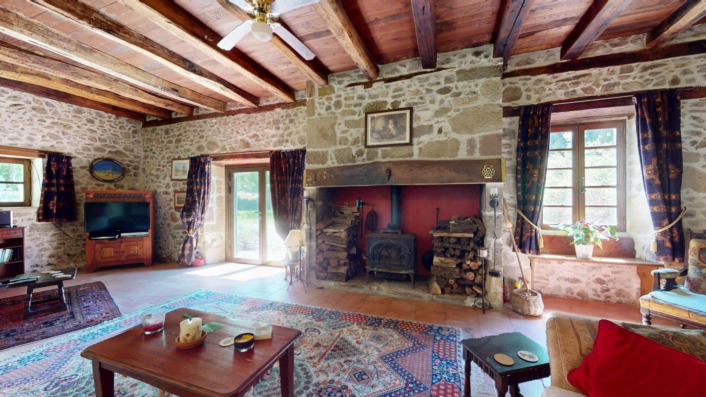 7 bedroom moulin in Nonards, Corrèze, France