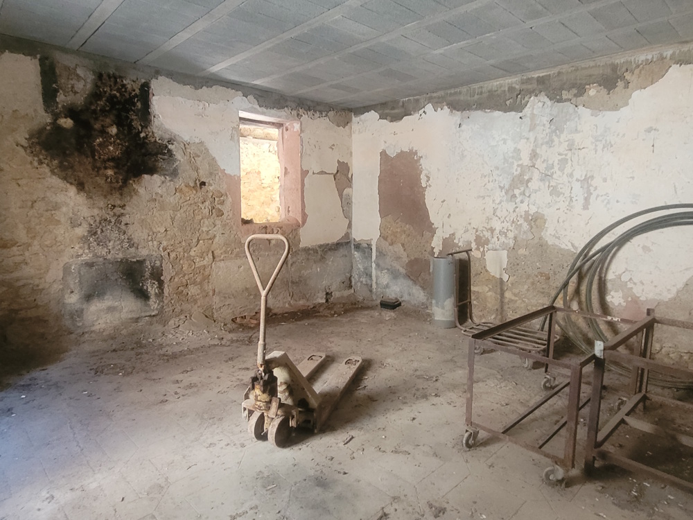 House in Alignan Du Vent, Herault, France – a99000e