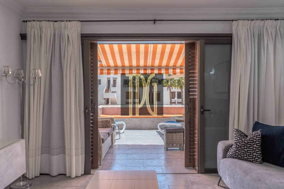 1 Bedroom Apartment for Sale in Victoria Court 1, Los Cristianos – OPS1930R