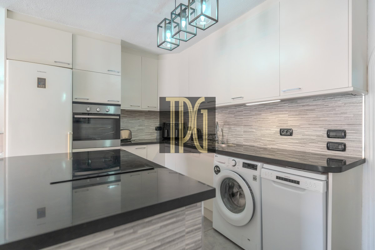 1 Bedroom Apartment for Sale in Victoria Court 1, Los Cristianos – OPS1930R