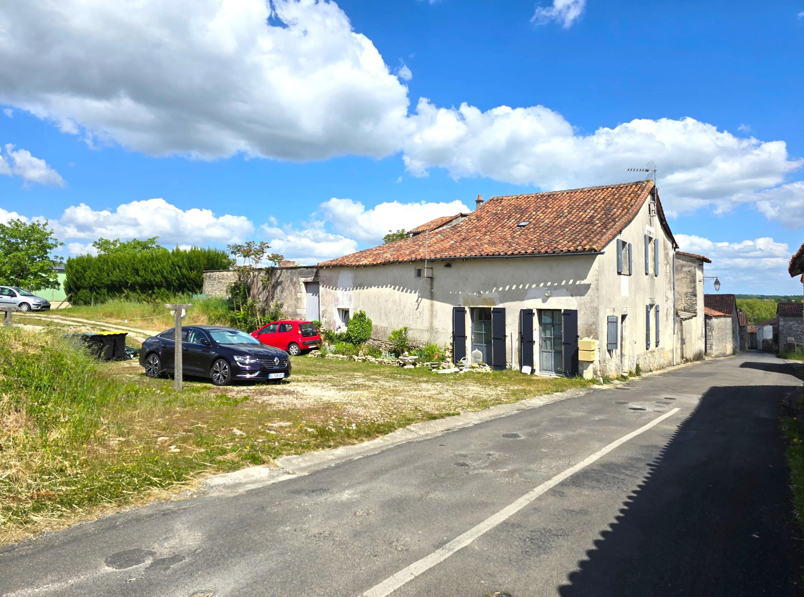 Two-unit Rental Property in in Verteuil-sur-Charente, Poitou-Charentes – France – BVI85318