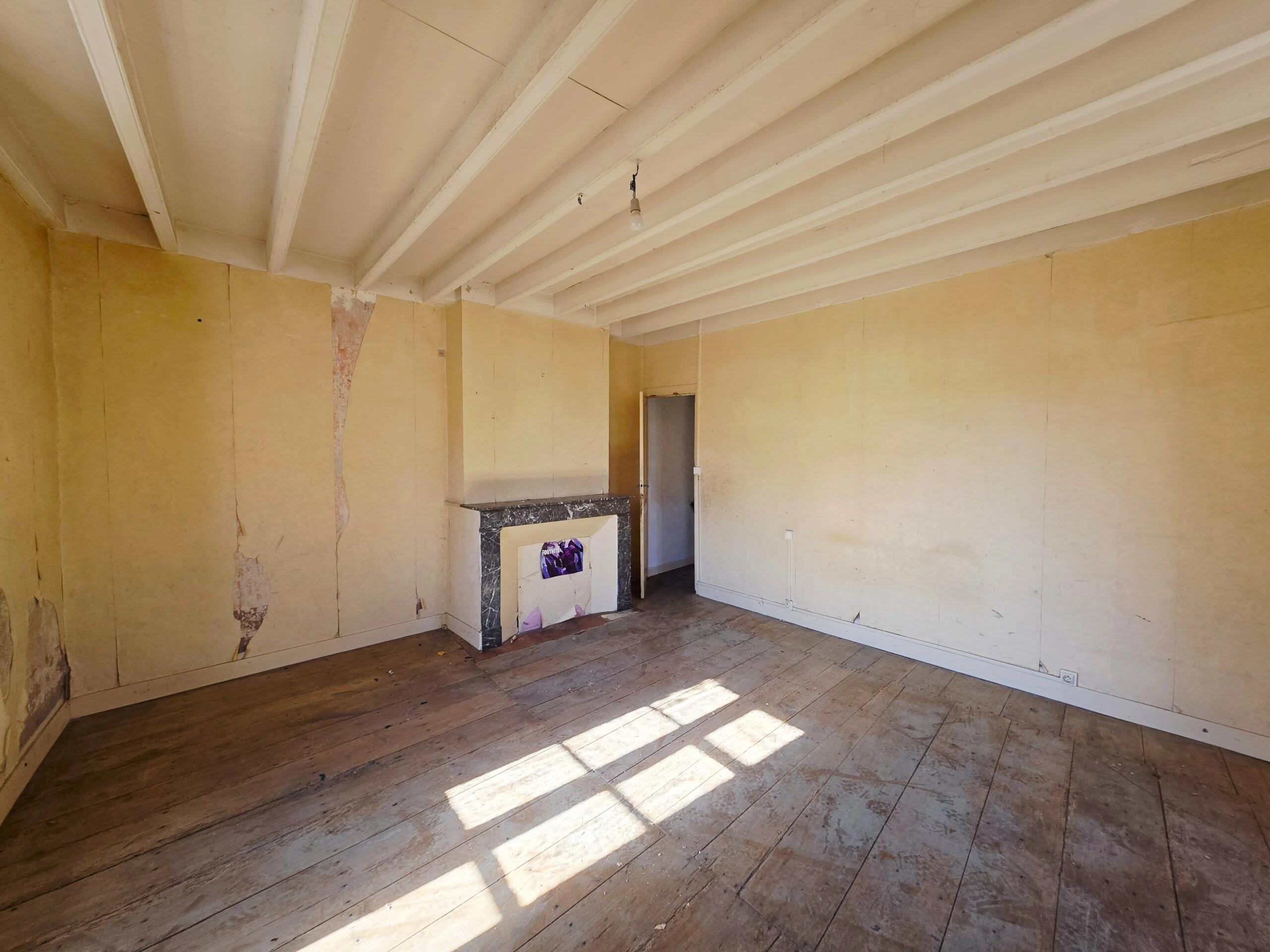 Monségur, Village House with 3 Bedrooms and Excellent Potential, Aquitaine – France – BVI83915