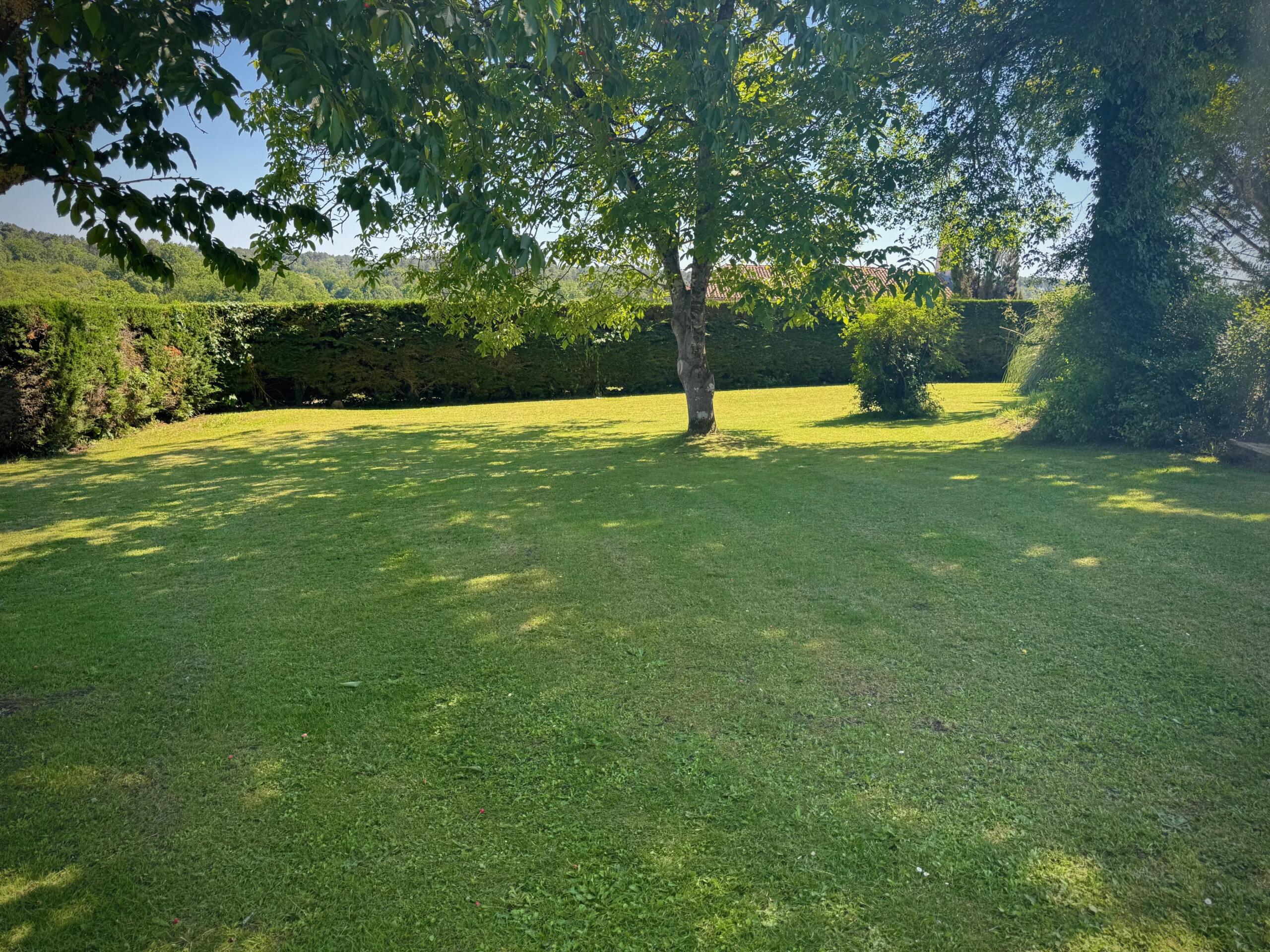 Village charm with countryside views, Aquitaine – France – BVI84125