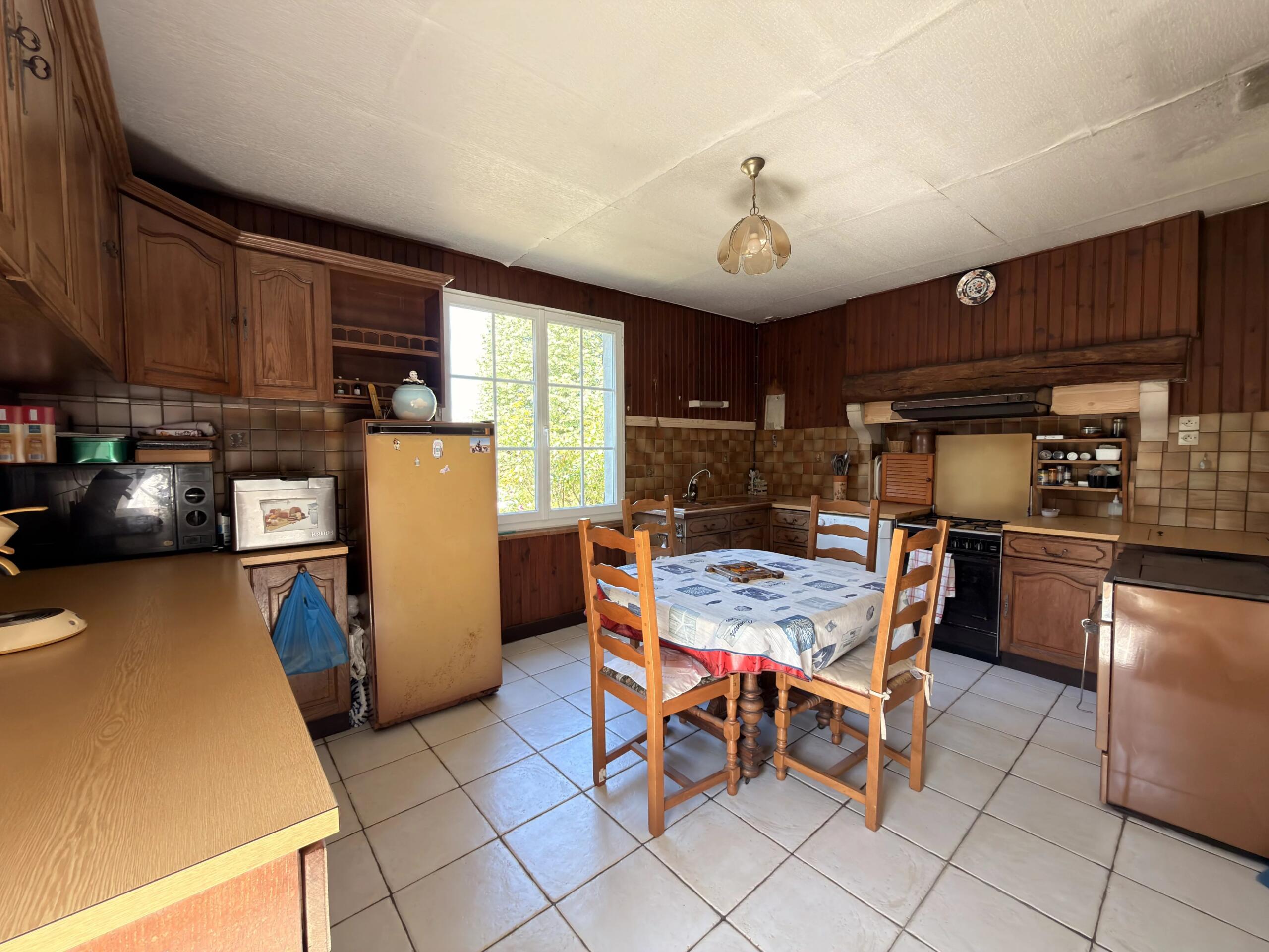 Charming 3 bed country house offering great potential with  garden and possibility to buy additional land., Poitou-Charentes – France – BVI85734