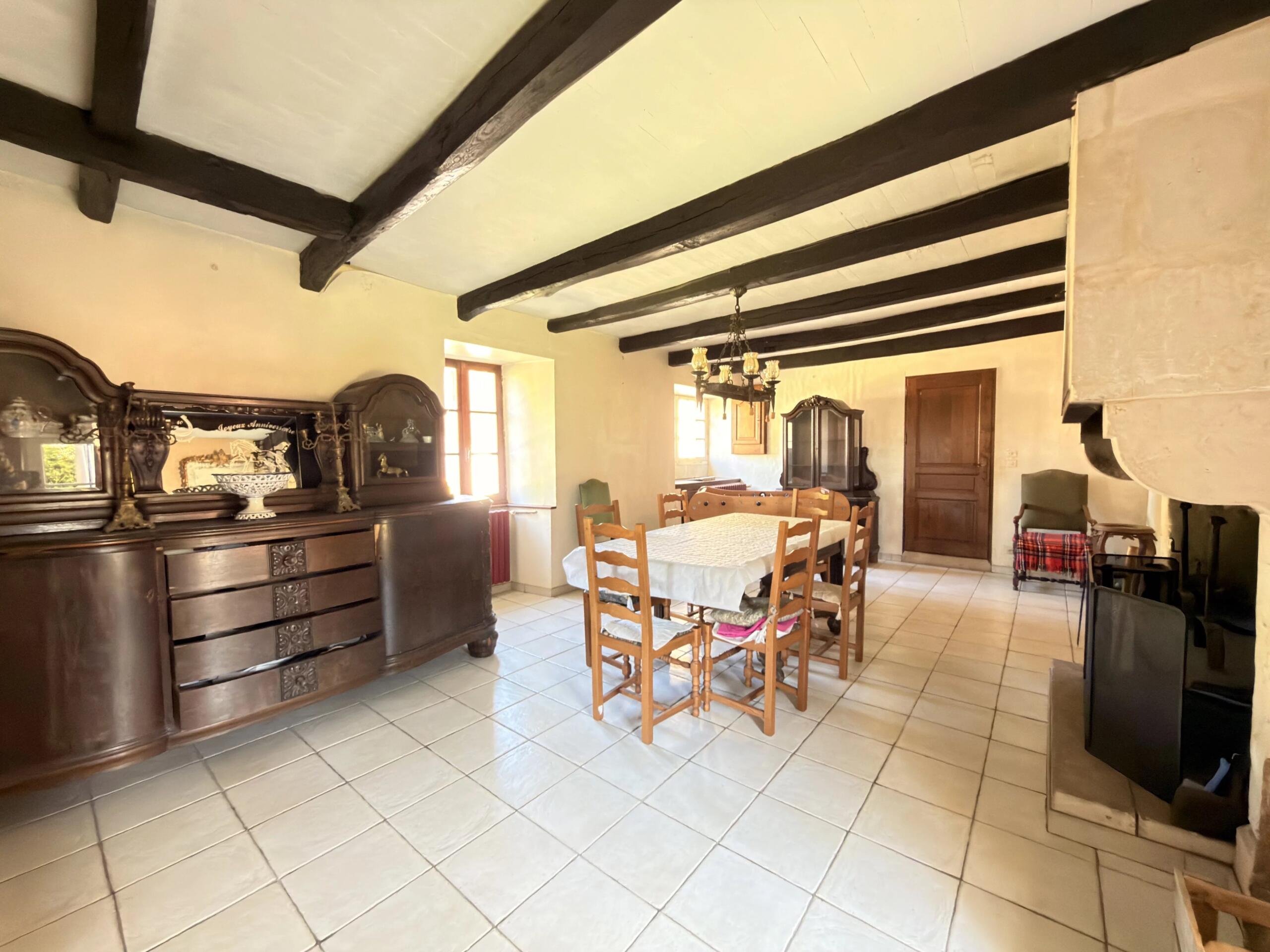 Charming 3 bed country house offering great potential with  garden and possibility to buy additional land., Poitou-Charentes – France – BVI85734