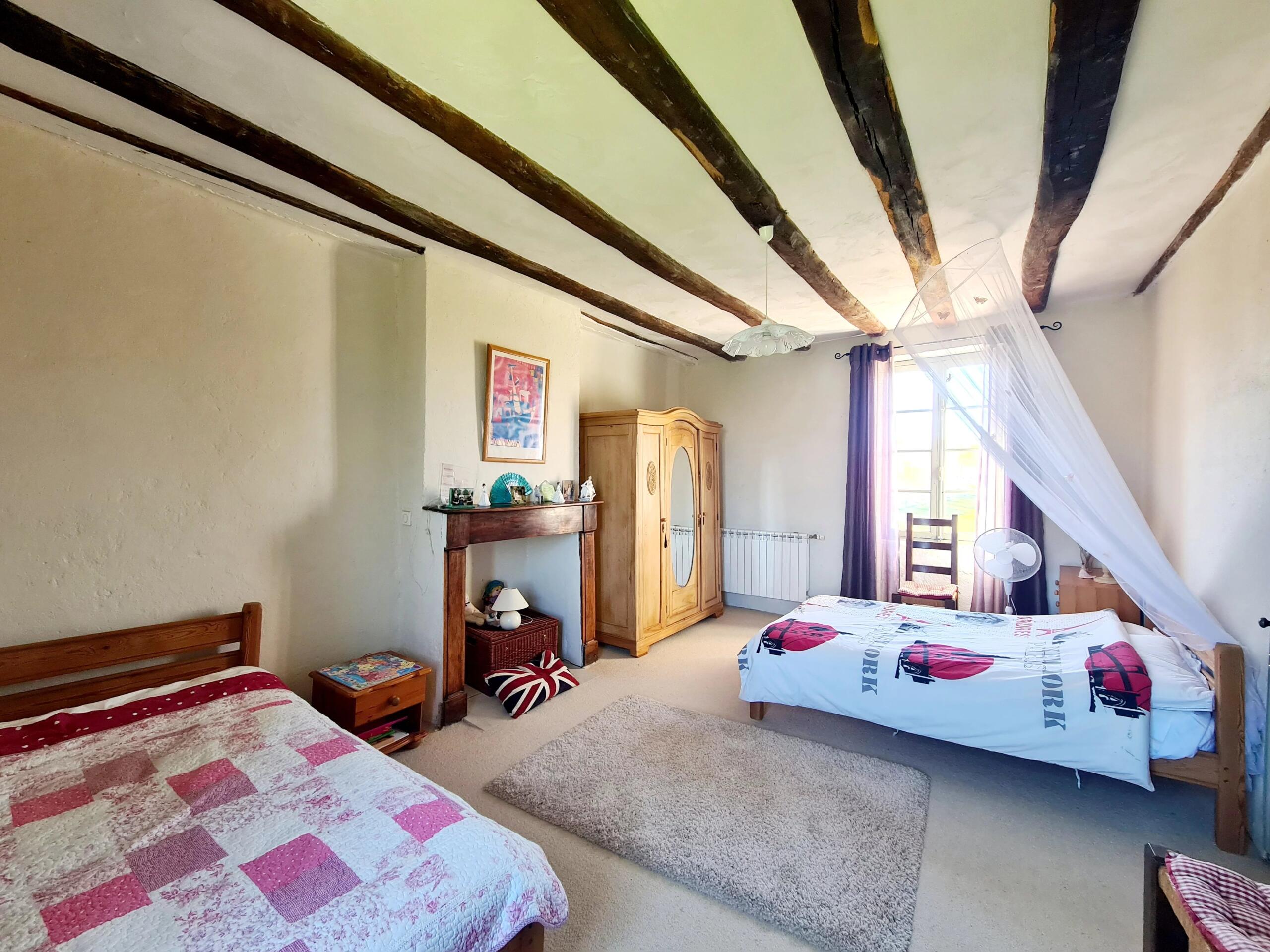 Charming stone property with guest house, pool, and 12 hectares of land in Dégagnac (Lot), Midi-Pyrénées – France – BVI78477