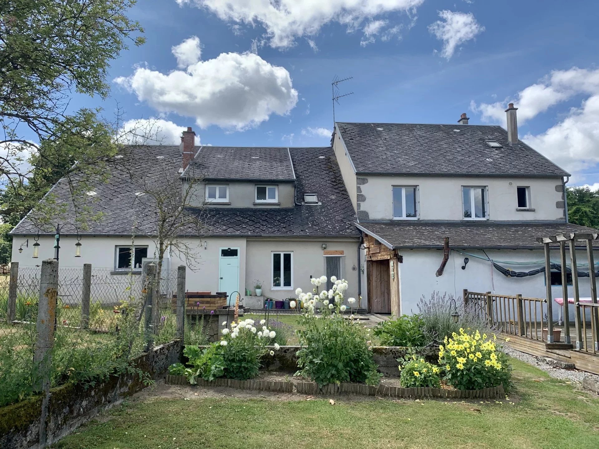 Large 4 / 5 bed family home with 3 bedroom gite, Limousin – France – BVI82525
