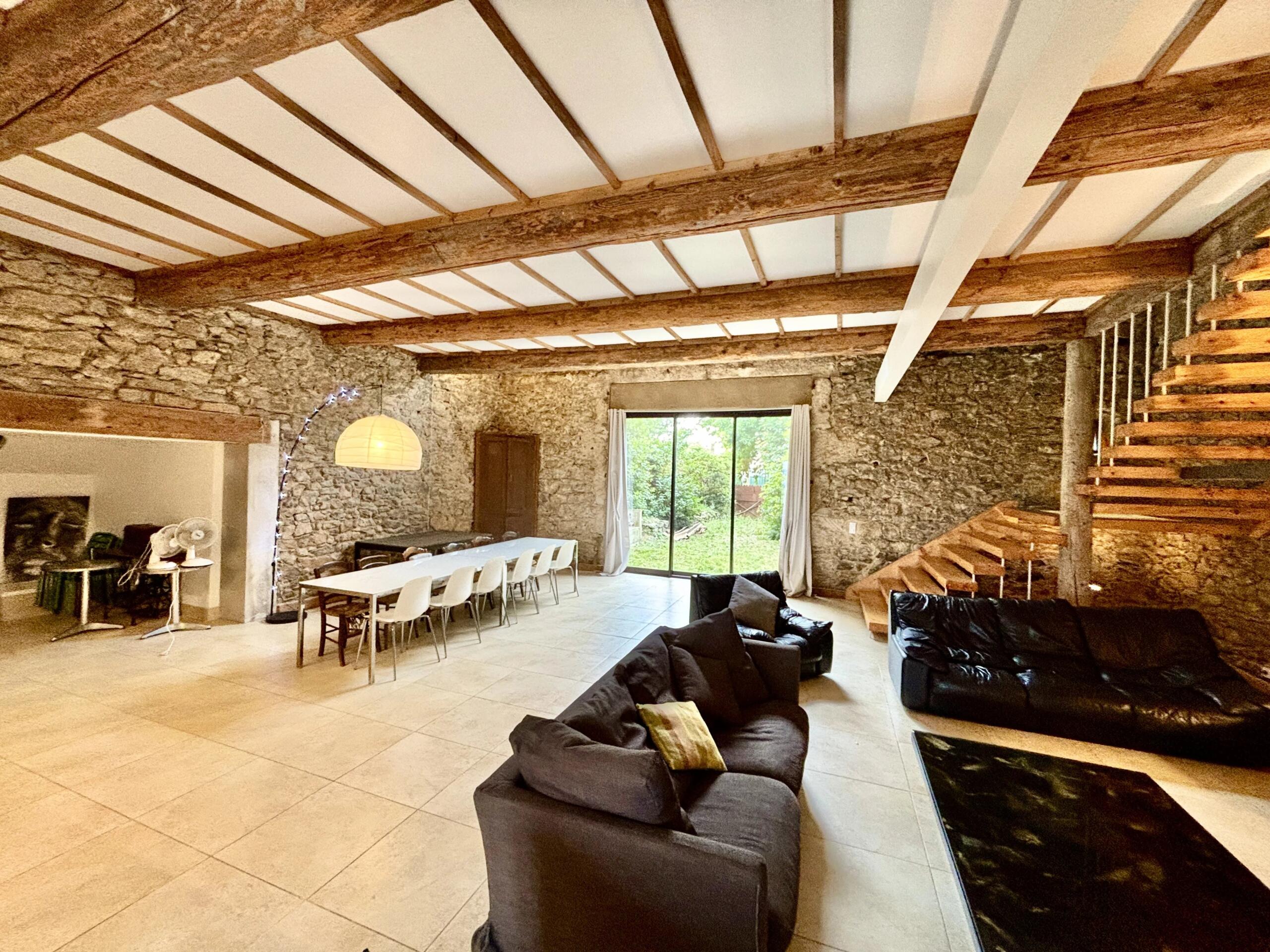 Impressive Character Property combining Modern Living with Original Features, Languedoc-Roussillon – France – BVI84415
