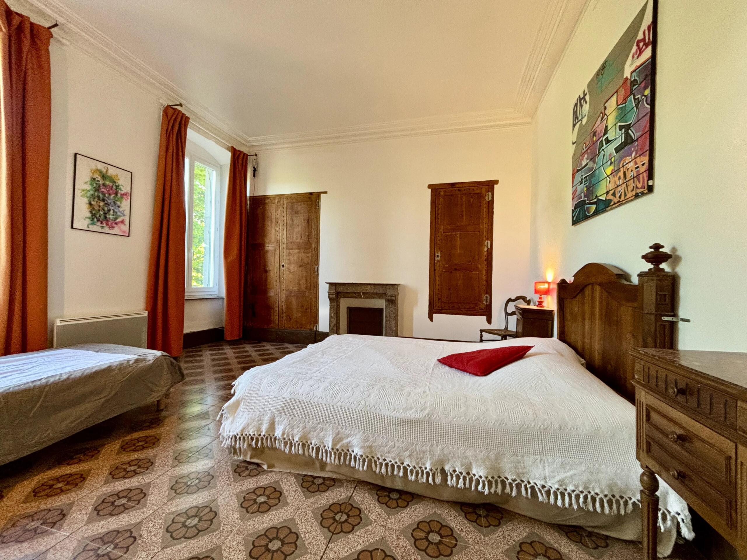 Impressive Character Property combining Modern Living with Original Features, Languedoc-Roussillon – France – BVI84415