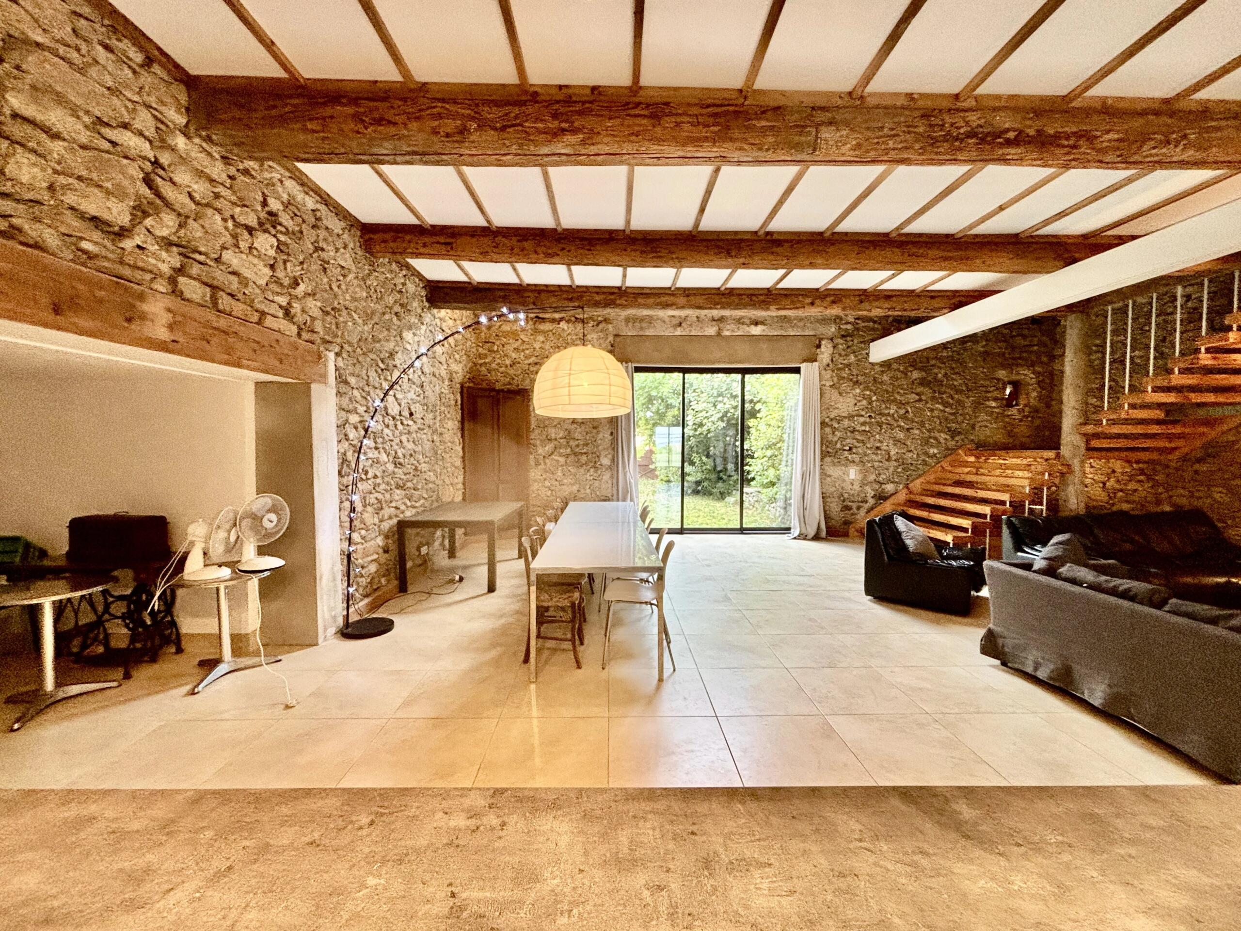 Impressive Character Property combining Modern Living with Original Features, Languedoc-Roussillon – France – BVI84415