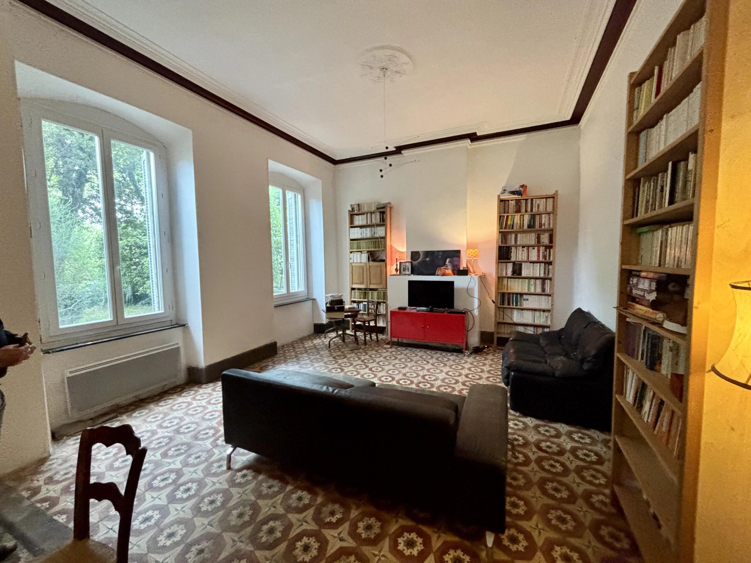 Impressive Character Property combining Modern Living with Original Features, Languedoc-Roussillon – France – BVI84415