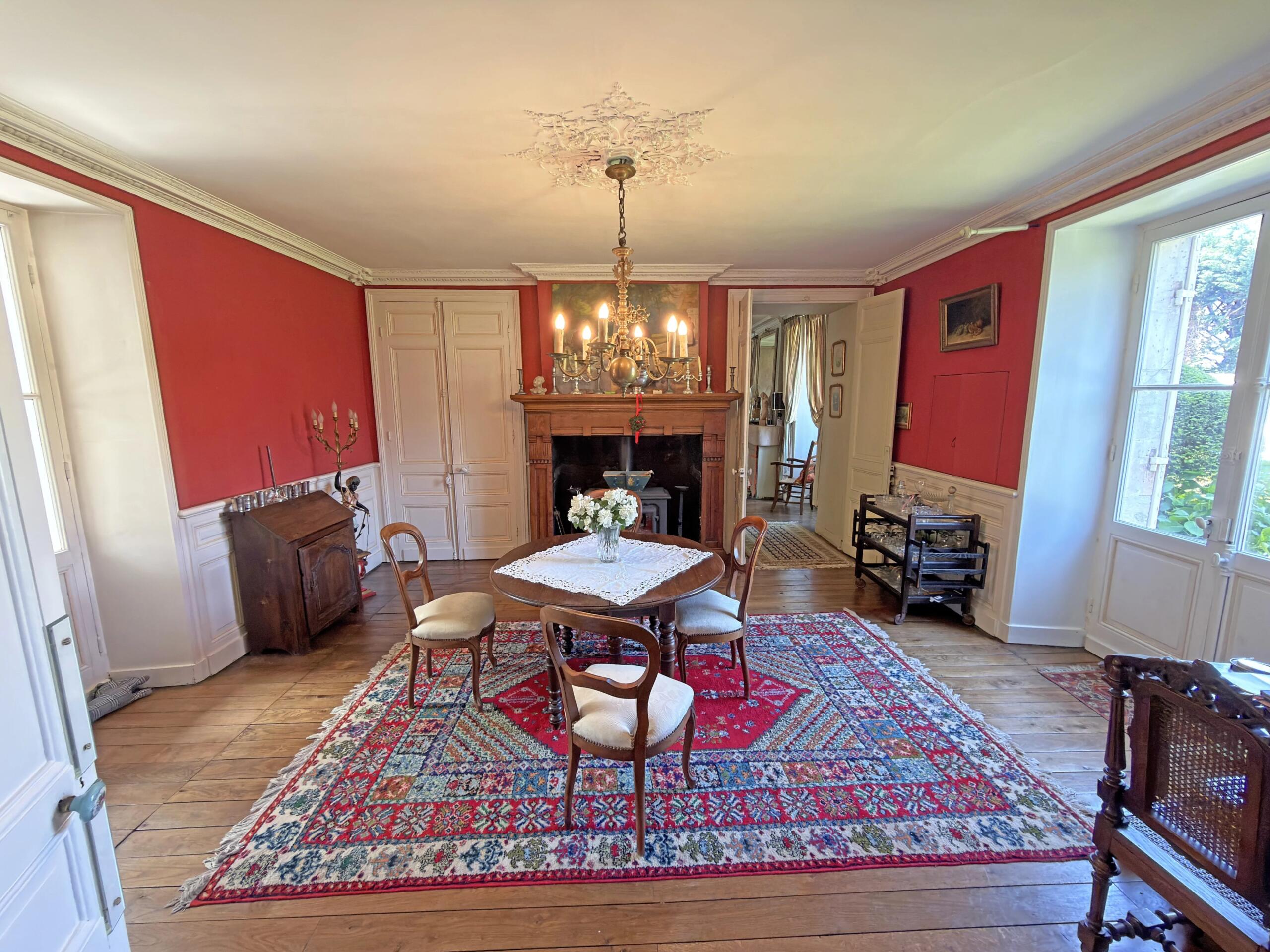 Fabulous Manor House with pool and outbuildings!, Aquitaine – France – BVI85557
