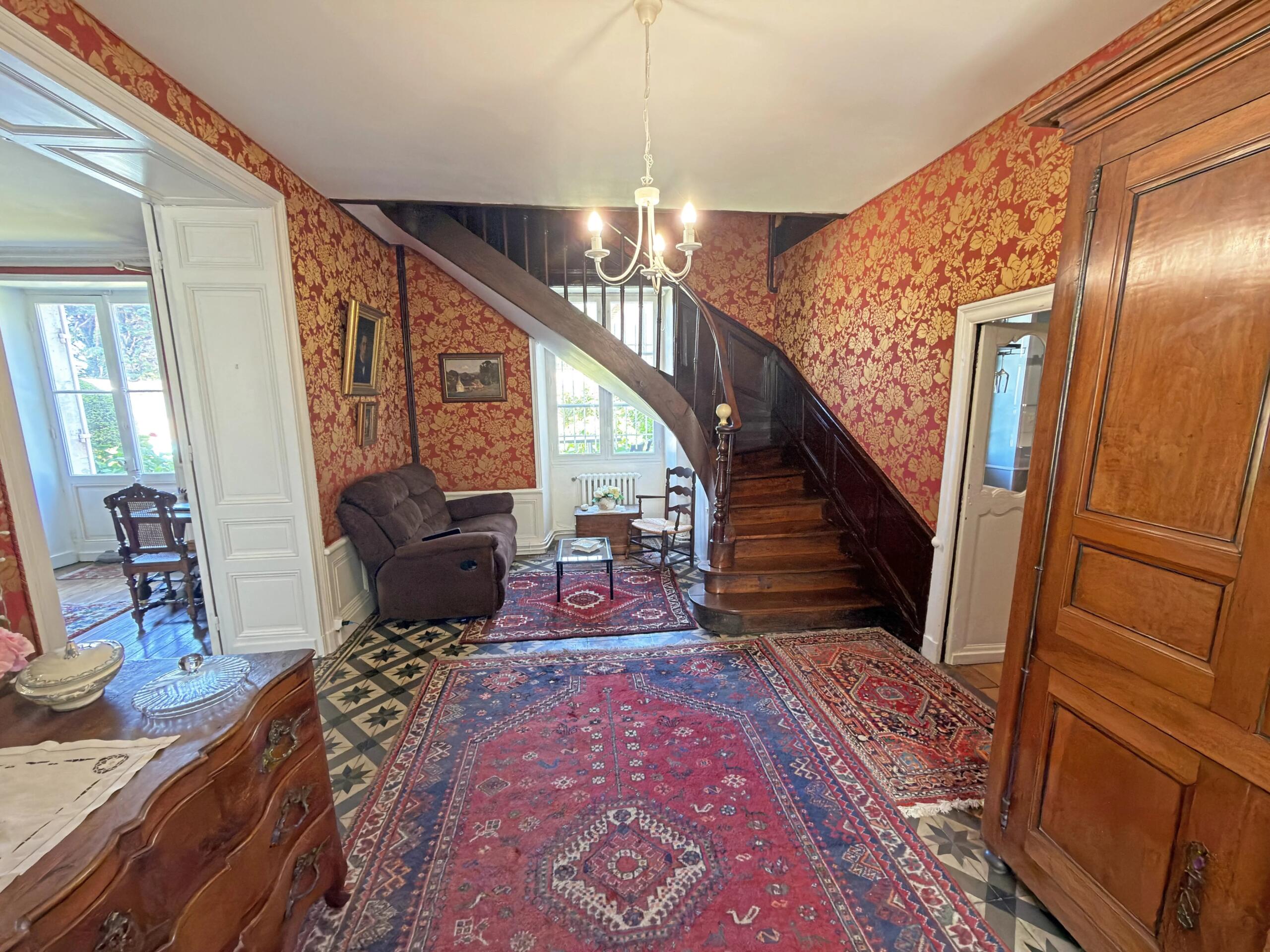 Fabulous Manor House with pool and outbuildings!, Aquitaine – France – BVI85557