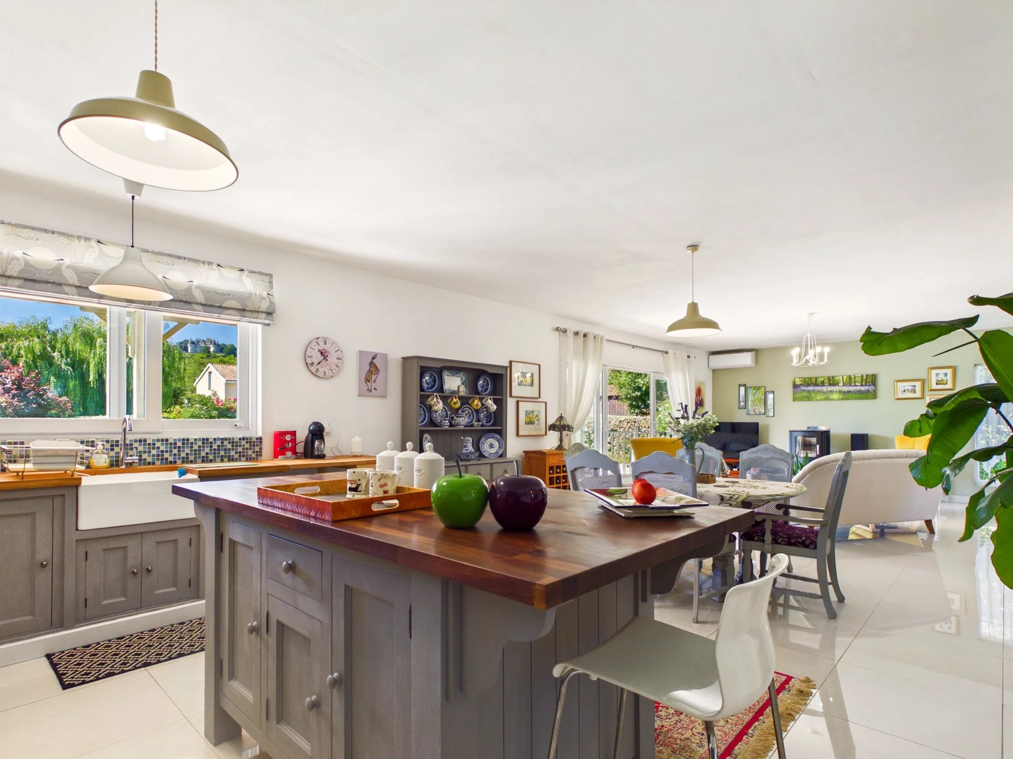Beautiful, energy efficient house with stunning views close to Bergerac, Aquitaine – France – BVI85469