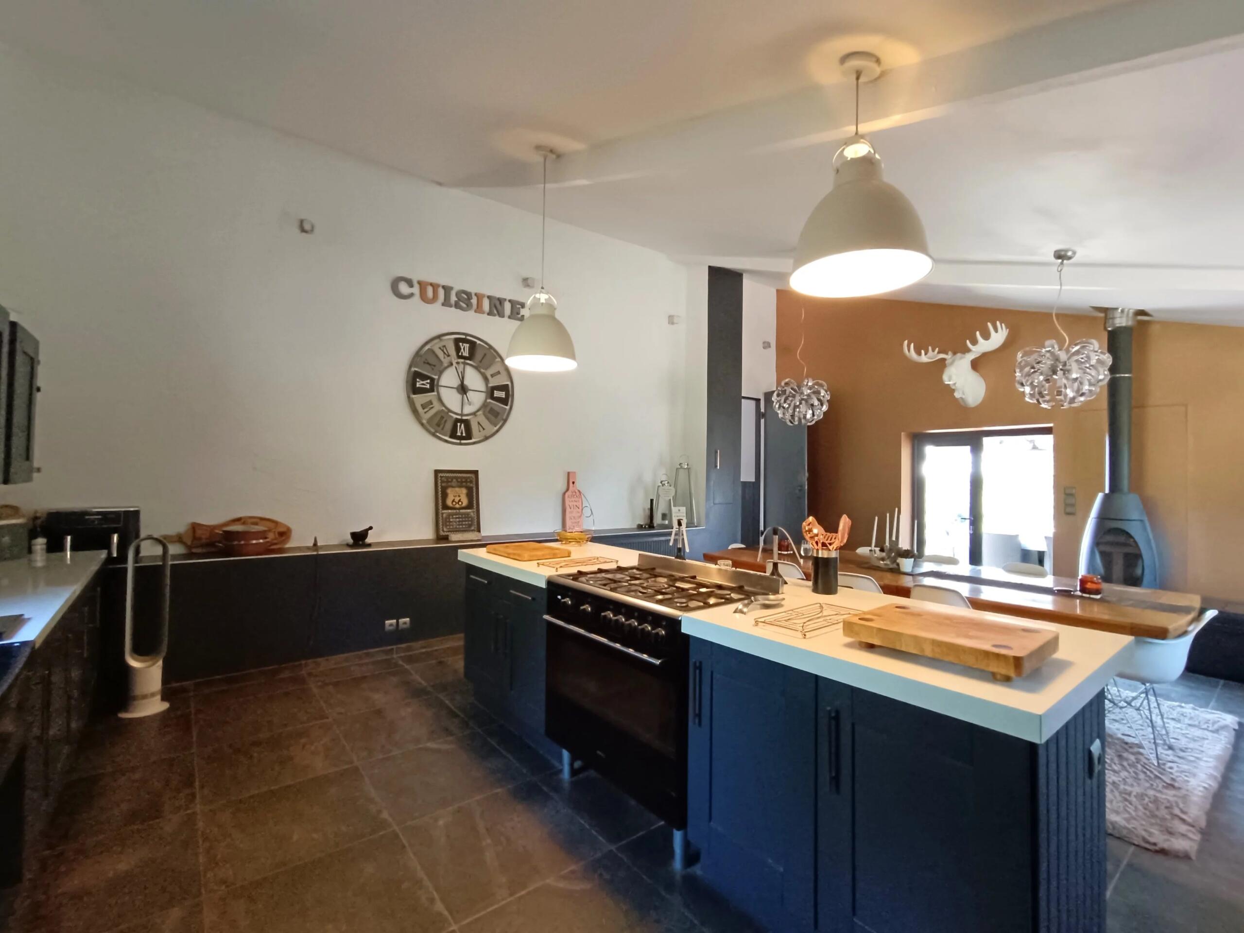 An idyllic setting, with no neighbours!, Poitou-Charentes – France – BVI85580